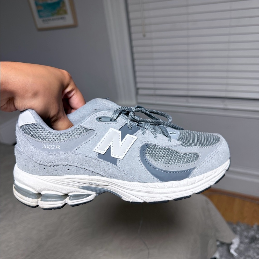 New balance women’s 2002R sneakers